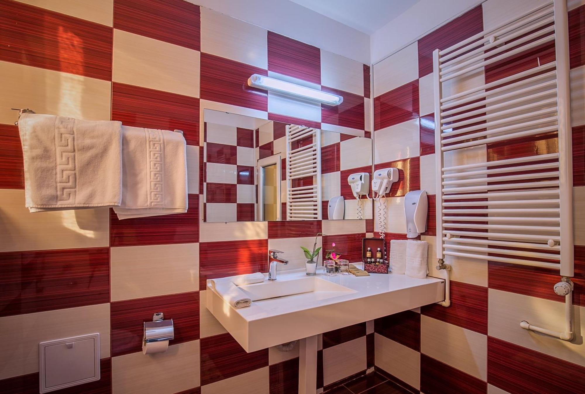 Hotel Rina Cerbul Sinaia Luaran gambar