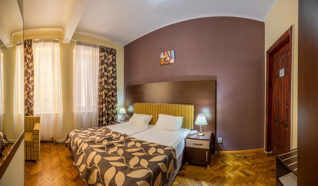Hotel Rina Cerbul Sinaia Luaran gambar