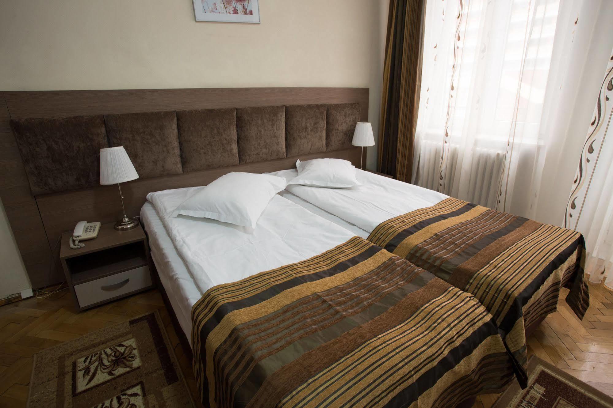 Hotel Rina Cerbul Sinaia Luaran gambar