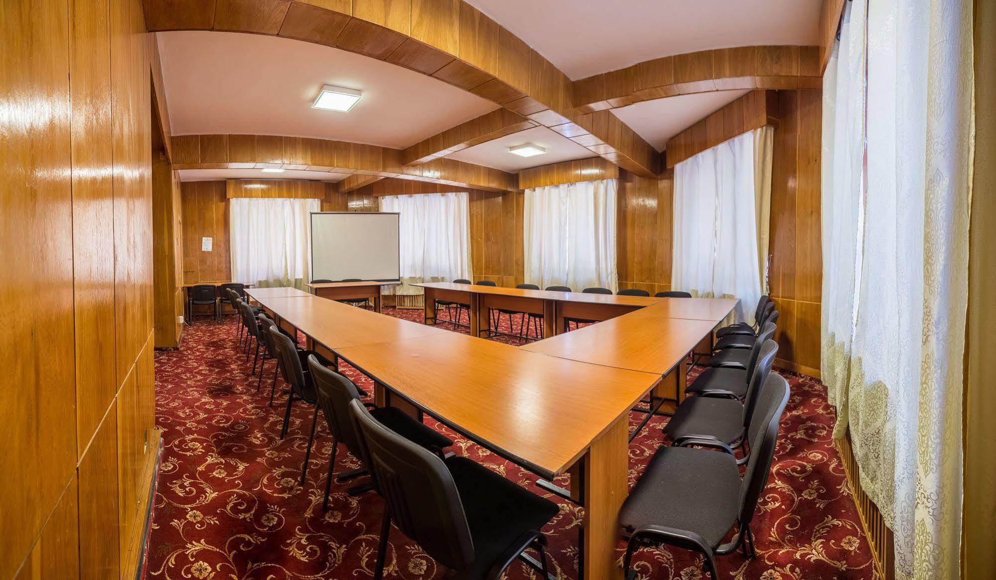Hotel Rina Cerbul Sinaia Luaran gambar