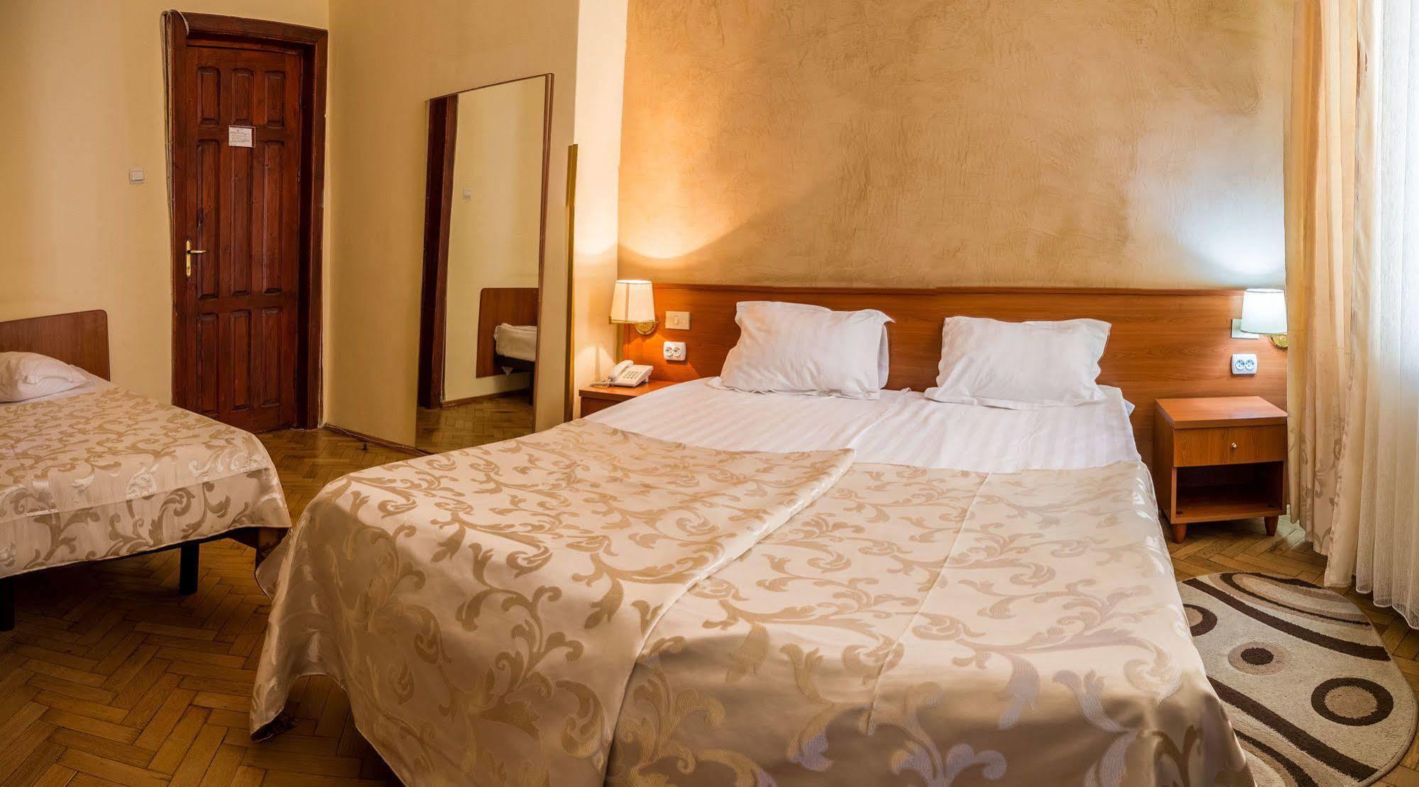 Hotel Rina Cerbul Sinaia Luaran gambar