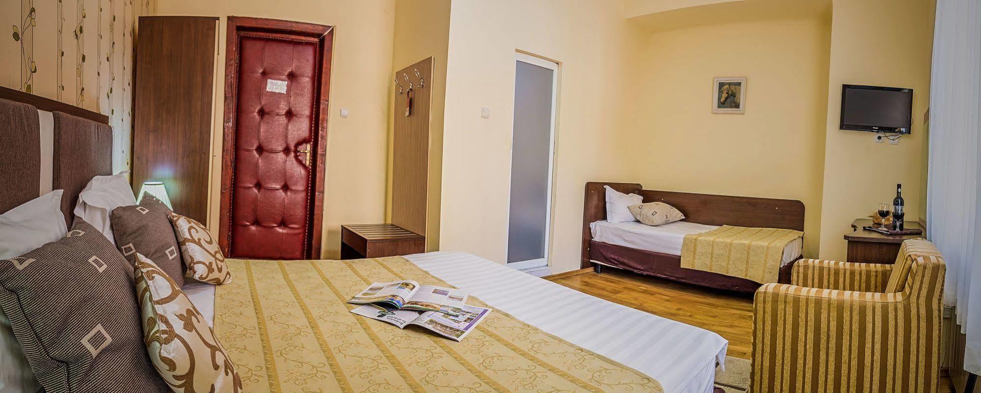 Hotel Rina Cerbul Sinaia Luaran gambar